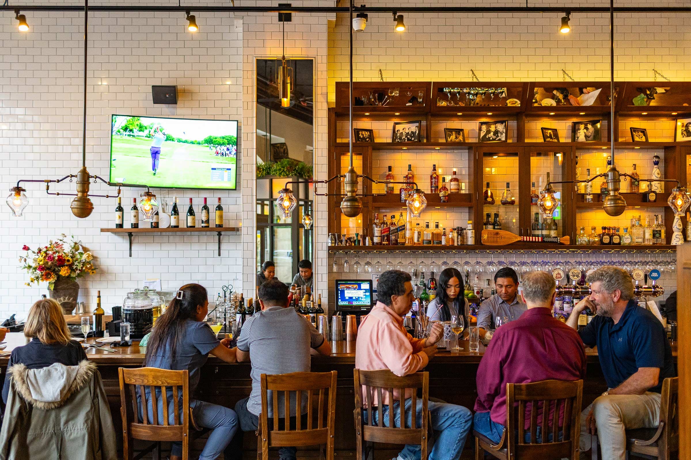 Modern Restaurant & Lounge